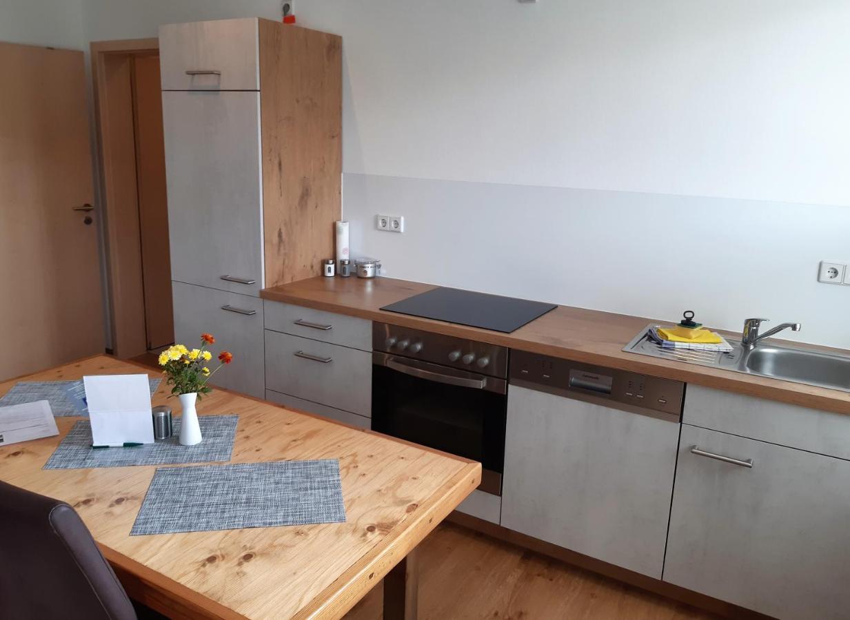 Frankenberg Stadtoase Geraeumige Gaestewohnungen Mit Balkon, Komfort, Modernitaet Und Ruhe, Fuer Monteure Geeignet, Free Wifi מראה חיצוני תמונה
