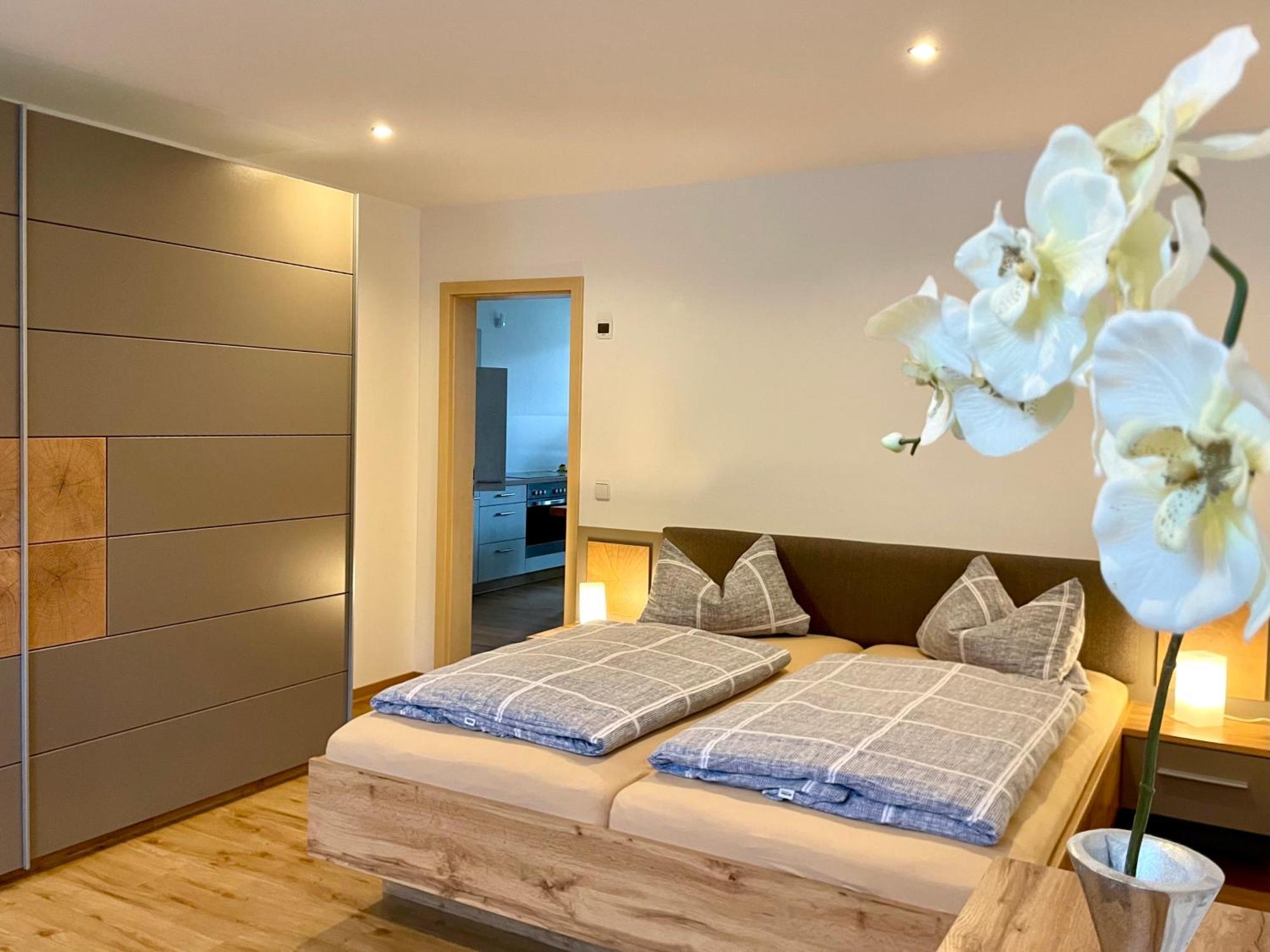 Frankenberg Stadtoase Geraeumige Gaestewohnungen Mit Balkon, Komfort, Modernitaet Und Ruhe, Fuer Monteure Geeignet, Free Wifi מראה חיצוני תמונה